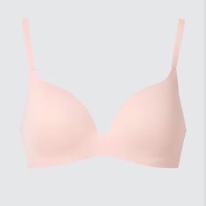 Uniqlo Wireless Bra 3D Hold NWT
